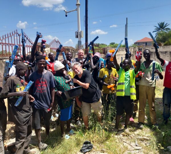 Die vergessenen Kinder — Straßenkinder in Soroti